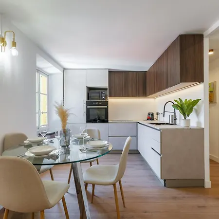 Apartment Bright 3 Close To Place Massena