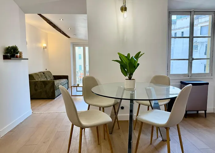 Bright 3 Close To Place Massena Νίκαια