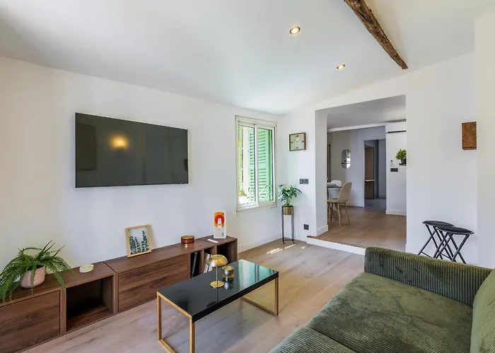 Bright 3 Close To Place Massena * Νίκαια